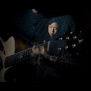 美女黑丝裸腿搞鸡巴
