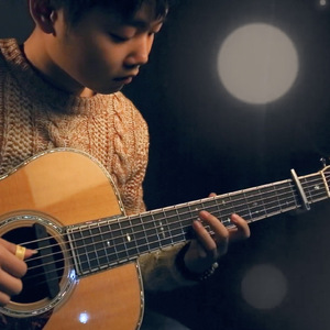 美女黑丝裸腿搞鸡巴
